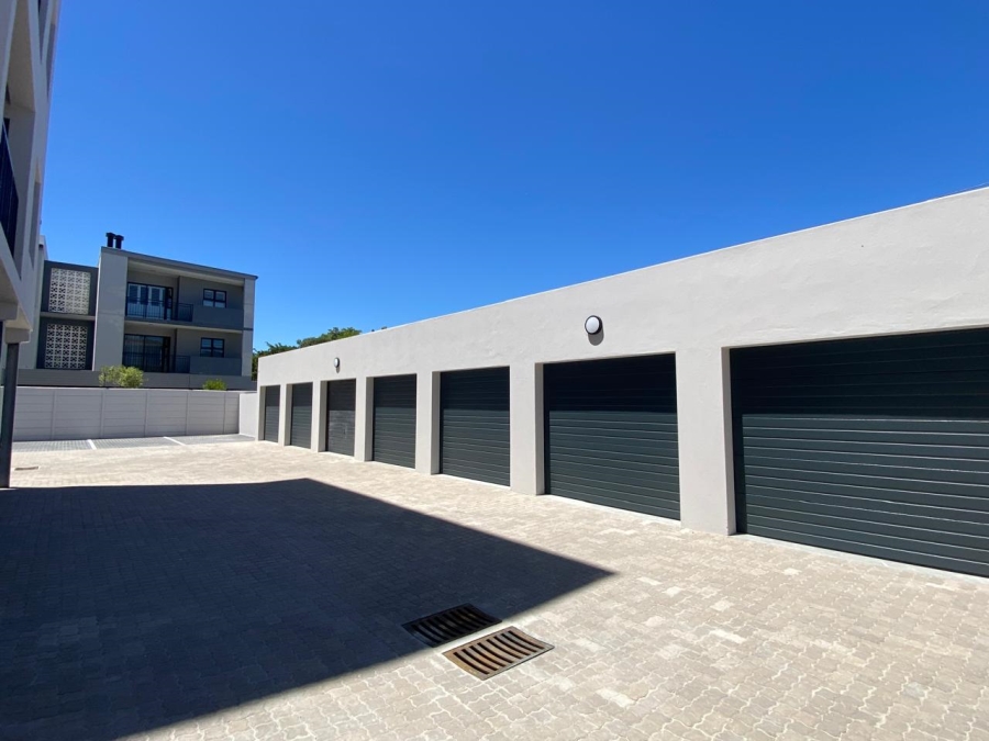 1 Bedroom Property for Sale in Table View Western Cape
